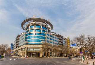 晋江大吨位吊车供应